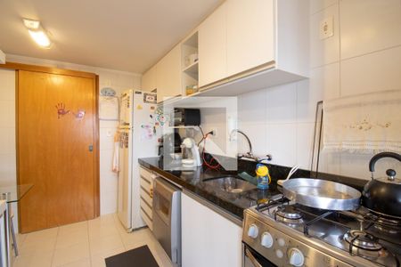 Cozinha de apartamento à venda com 2 quartos, 84m² em Partenon, Porto Alegre