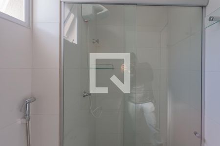 Banheiro da Suíte de apartamento à venda com 2 quartos, 51m² em Vila Nova Vista, Belo Horizonte