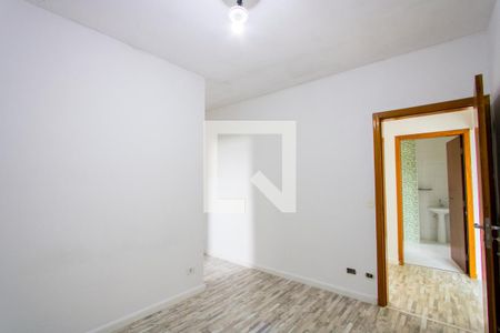 Suíte de apartamento para alugar com 2 quartos, 70m² em Parque São Vicente, Santo André