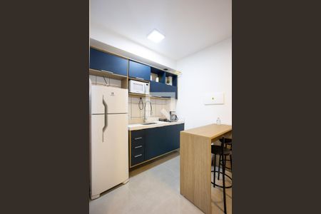 Sala  /cozinha de kitnet/studio para alugar com 1 quarto, 27m² em Jardim Panorama, São Paulo