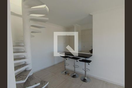 Sala / escada acesso a suite e a varanda gourmet de apartamento à venda com 3 quartos, 100m² em Jardim Santa Cecilia, Guarulhos