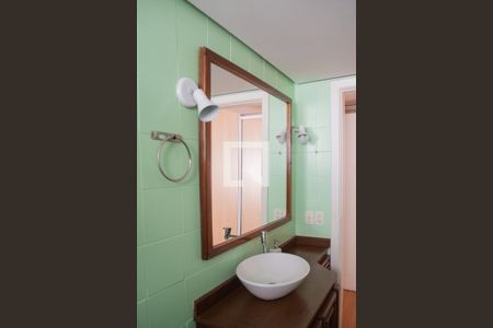 Banheiro 1 de apartamento à venda com 2 quartos, 200m² em Santana, Porto Alegre