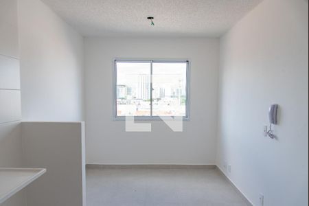 Sala/cozinha de apartamento para alugar com 2 quartos, 31m² em Cambuci, São Paulo