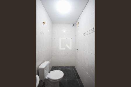 Banheiro de apartamento para alugar com 1 quarto, 45m² em Jardim Pedro Goncalves, Taboão da Serra