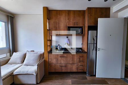 Sala e Cozinha de apartamento para alugar com 1 quarto, 25m² em Vila Butantã, São Paulo