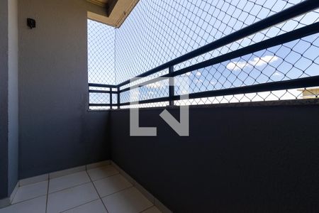 Sacada de apartamento à venda com 3 quartos, 84m² em Vila Brandina, Campinas