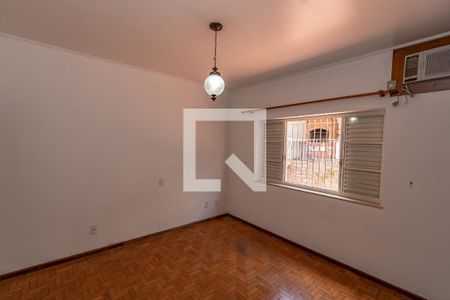 Suite  de casa à venda com 4 quartos, 190m² em Jardim Alto da Barra, Campinas