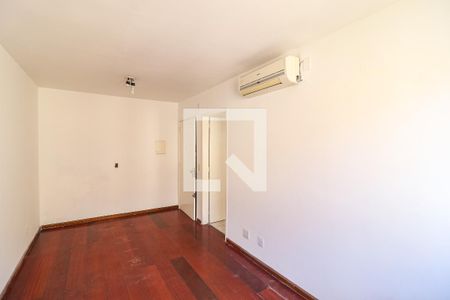 Sala de apartamento à venda com 2 quartos, 70m² em Teresópolis, Porto Alegre