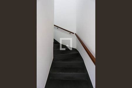 Escada de casa à venda com 3 quartos, 100m² em Jardim Monte Kemel, São Paulo