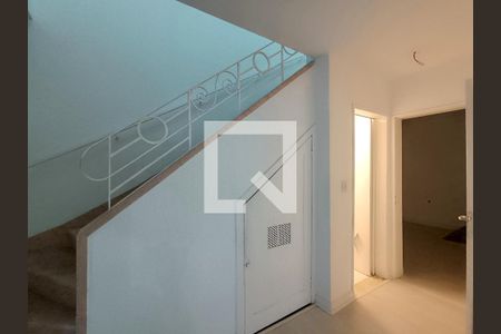 Sala - Corredor de casa à venda com 3 quartos, 140m² em Água Branca, São Paulo