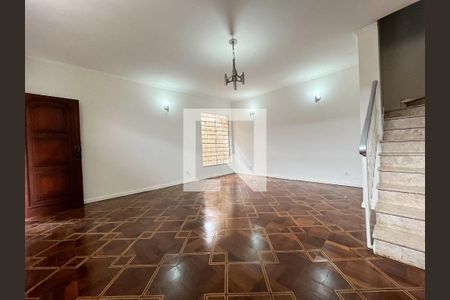 Sala de casa à venda com 4 quartos, 200m² em Vila São Paulo, São Paulo