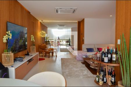 Sala de apartamento para alugar com 2 quartos, 160m² em Recreio dos Bandeirantes, Rio de Janeiro