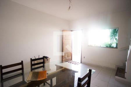 Sala de casa à venda com 2 quartos, 120m² em Santa Amelia, Belo Horizonte