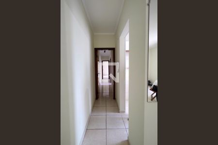 Corredor de apartamento para alugar com 2 quartos, 75m² em Canto do Forte, Praia Grande