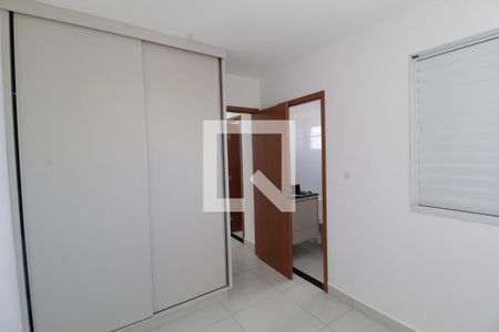 Suite de apartamento para alugar com 2 quartos, 52m² em Novo Mundo, Uberlândia