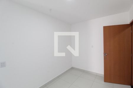 Sala de apartamento para alugar com 2 quartos, 52m² em Novo Mundo, Uberlândia