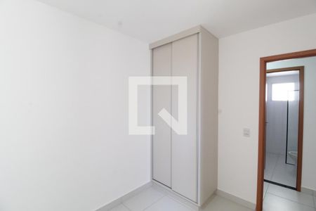 Quarto de apartamento para alugar com 2 quartos, 52m² em Novo Mundo, Uberlândia