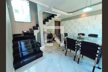 Casa à venda com 306m², 3 quartos e 7 vagasSala