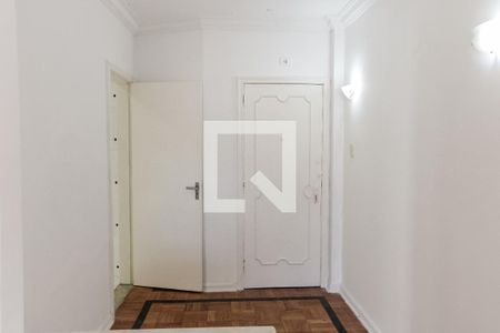 Hall de entrada de apartamento para alugar com 3 quartos, 124m² em Leme, Rio de Janeiro