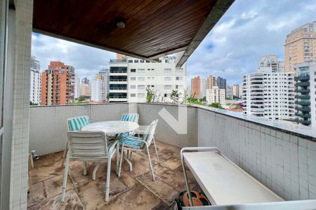 Sacada de apartamento à venda com 4 quartos, 244m² em Indianópolis, São Paulo