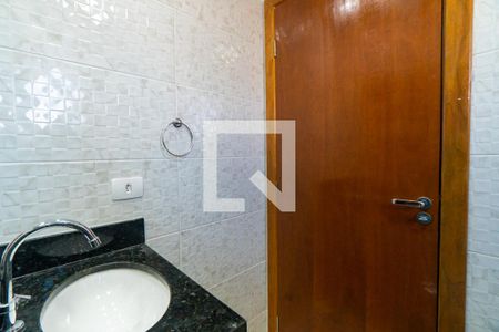 Banheiro de kitnet/studio para alugar com 1 quarto, 38m² em Vila Guarani (zona Sul), São Paulo