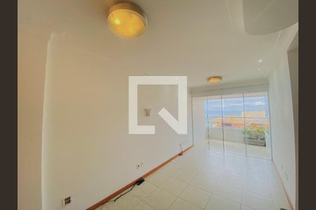 Sala de apartamento para alugar com 1 quarto, 44m² em Ondina, Salvador