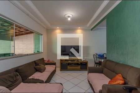 Sala de casa à venda com 3 quartos, 137m² em Xangri-la, Belo Horizonte