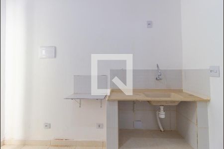 Cozinha de kitnet/studio para alugar com 1 quarto, 20m² em Vila Bertioga, São Paulo