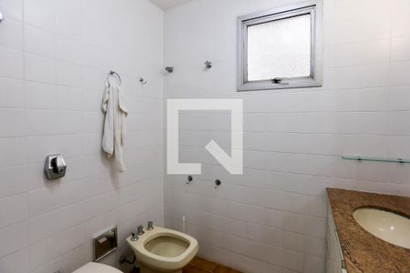 Banheiro de apartamento para alugar com 1 quarto, 45m² em Itaim Bibi, São Paulo