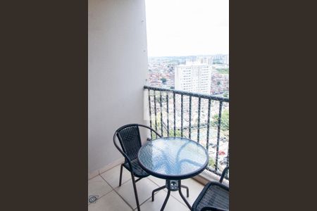 varanda de apartamento para alugar com 2 quartos, 58m² em Parque Reboucas, São Paulo