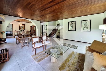 Sala 1 de casa à venda com 4 quartos, 7000m² em Vila Progresso, Niterói
