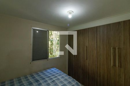 Quarto 1 de apartamento para alugar com 2 quartos, 49m² em Jardim São Luís, São Paulo