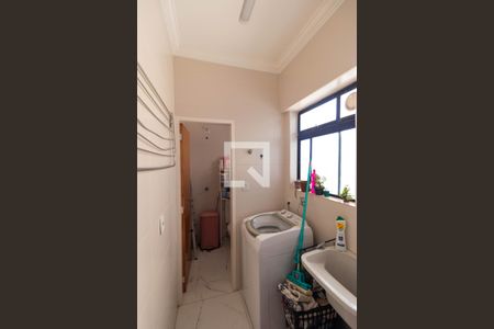 Apartamento à venda com 76m², 2 quartos e 1 vaga Apartamento à venda com 76m², 2 quartos e 1 vagaÁrea de Serviço