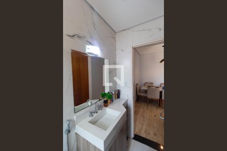 Apartamento à venda com 76m², 2 quartos e 1 vaga Apartamento à venda com 76m², 2 quartos e 1 vagaBanheiro