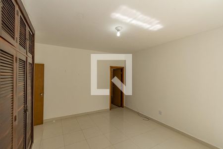 Suite  de casa à venda com 4 quartos, 208m² em Nova Campinas, Campinas