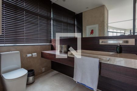 Lavabo de apartamento à venda com 3 quartos, 486m² em Santa Lúcia, Belo Horizonte