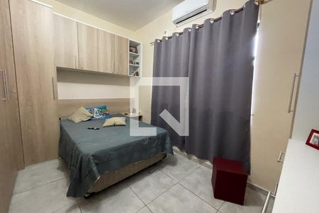 Quarto de casa para alugar com 3 quartos, 104m² em Jardim Olavo Bilac, Duque de Caxias