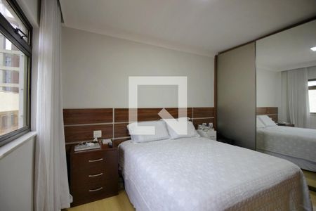 Suite de apartamento à venda com 4 quartos, 112m² em Funcionários, Belo Horizonte