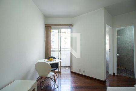 Sala de apartamento para alugar com 1 quarto, 32m² em Consolação, São Paulo