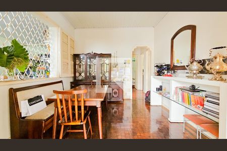 Sala de casa à venda com 3 quartos, 110m² em Floresta, Belo Horizonte