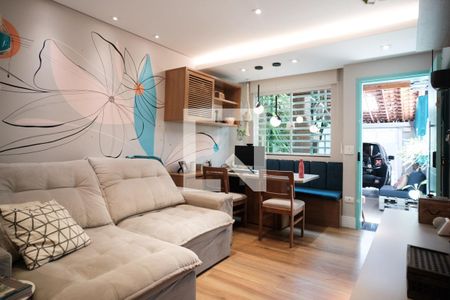 Sala de casa à venda com 2 quartos, 71m² em Vila Araguaia, São Paulo