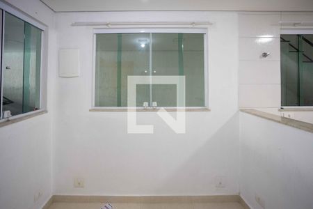 Sala de casa para alugar com 1 quarto, 45m² em Piraporinha, Diadema