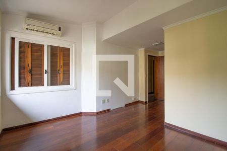Suite de casa para alugar com 4 quartos, 220m² em Boa Vista, Porto Alegre