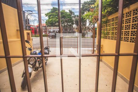 Vista de casa à venda com 3 quartos, 90m² em Planalto Paulista, São Paulo