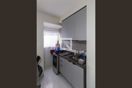 Cozinha de apartamento à venda com 2 quartos, 52m² em Jardim Maringa, São Paulo
