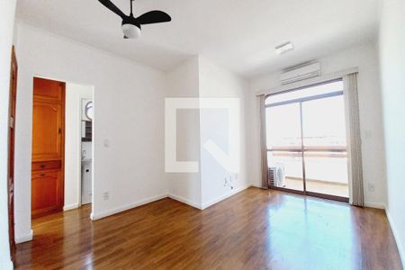 Sala de apartamento à venda com 1 quarto, 61m² em Cambuí, Campinas