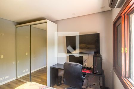 Casa de condomínio à venda com 450m², 5 quartos e 8 vagas Casa de condomínio à venda com 450m², 5 quartos e 8 vagasQuarto 5