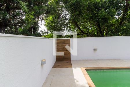 Casa de condomínio à venda com 450m², 5 quartos e 8 vagas Casa de condomínio à venda com 450m², 5 quartos e 8 vagasPiscina