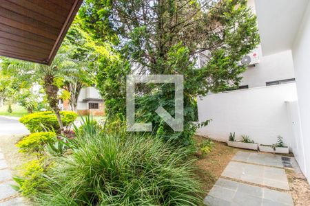 Casa de condomínio à venda com 450m², 5 quartos e 8 vagas Casa de condomínio à venda com 450m², 5 quartos e 8 vagasGaragem