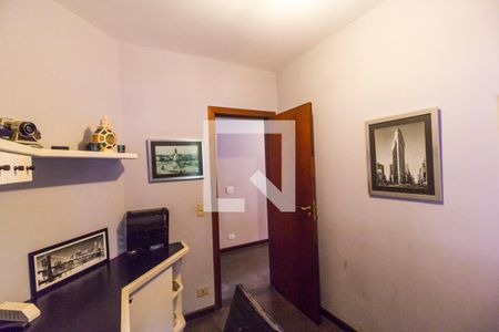 Casa de condomínio à venda com 450m², 5 quartos e 8 vagas Casa de condomínio à venda com 450m², 5 quartos e 8 vagasEscritório